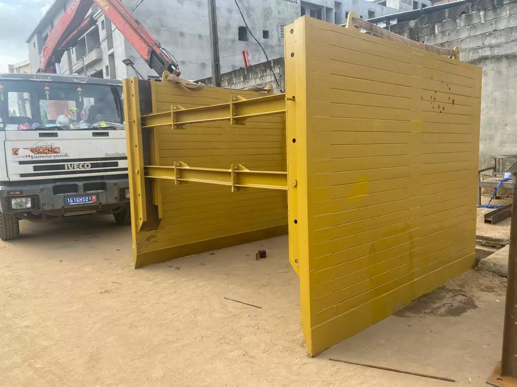 Panneaux de blindage de tranchée